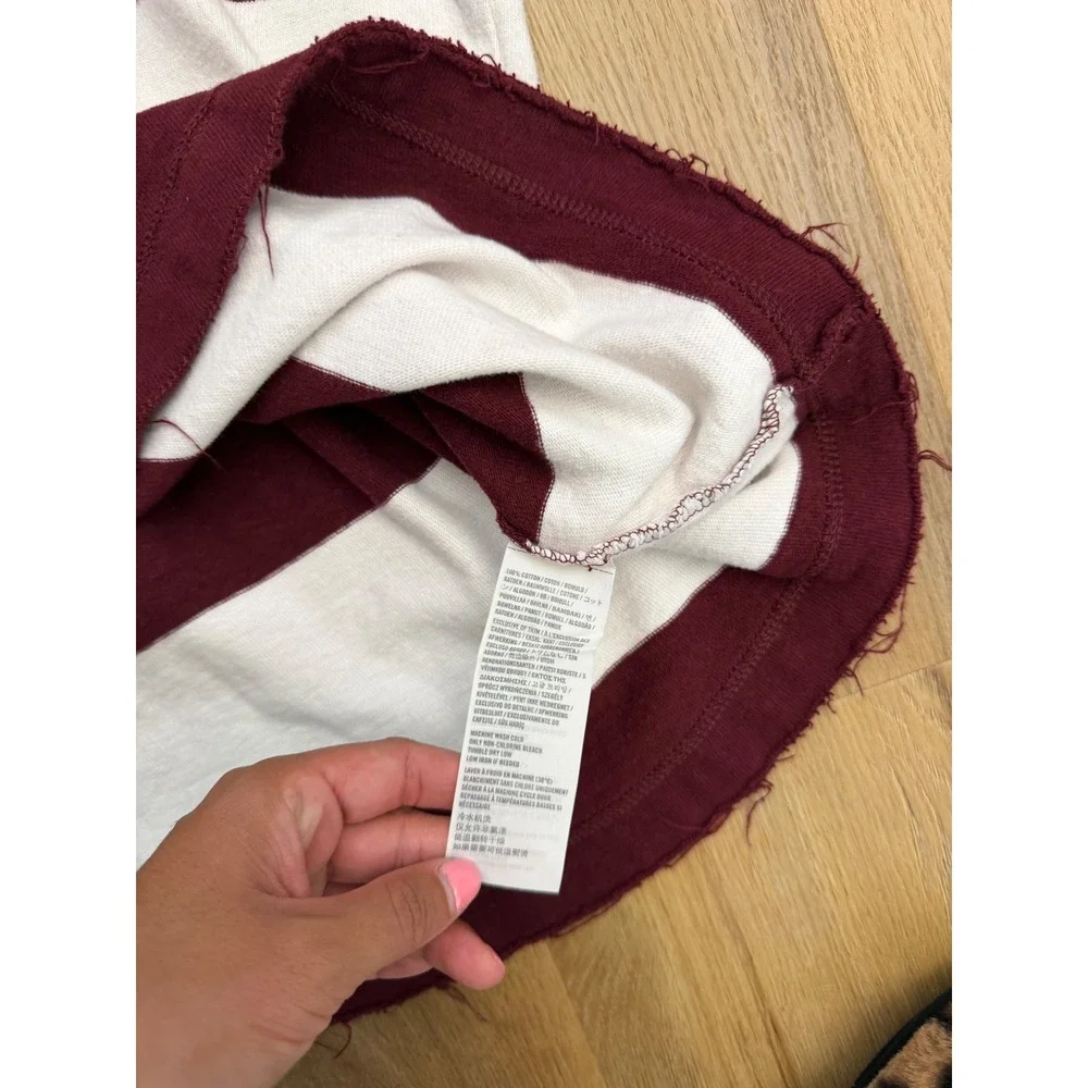 Abercrombie & Fitch Vintage Y2K Striped Muscle Fit V-Neck Shirt L Burgundy